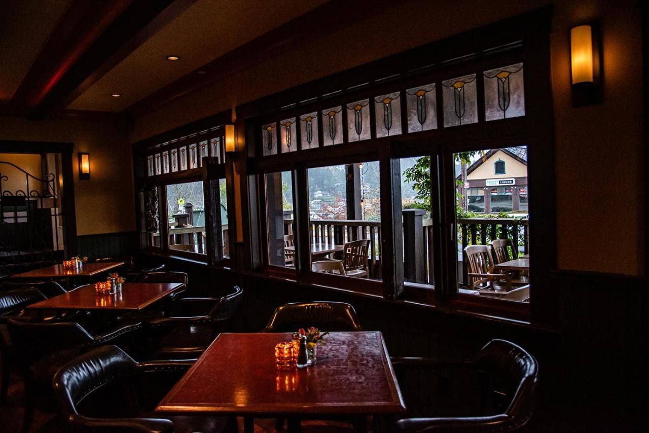 Salt Spring Inn Ganges Exterior photo